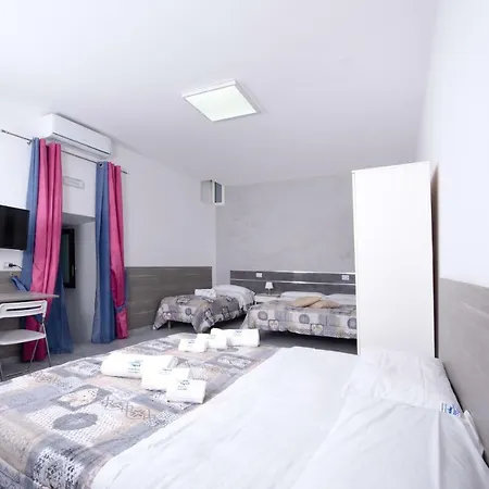 Oda ve Kahvaltı Chiaia Relax 3*
